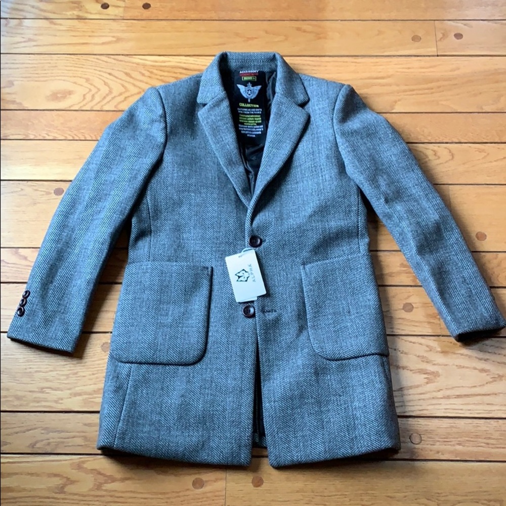 Grey Alpha wolf dress coat. Size small. New!